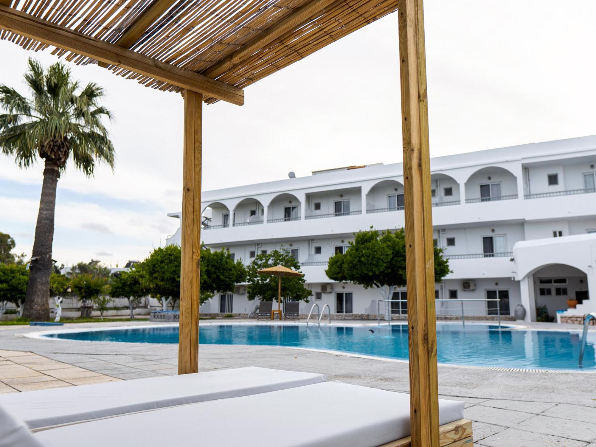 Manos Pension Faliraki Exterior foto