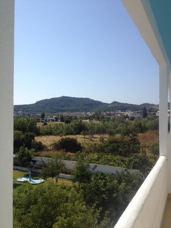 Manos Pension Faliraki Quarto foto